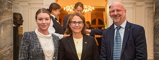 Sofie Fjellgren (Energimyndigheten), Doreen Harris (VD på NYSERDA) och Paul Westin (Energimyndigheten)