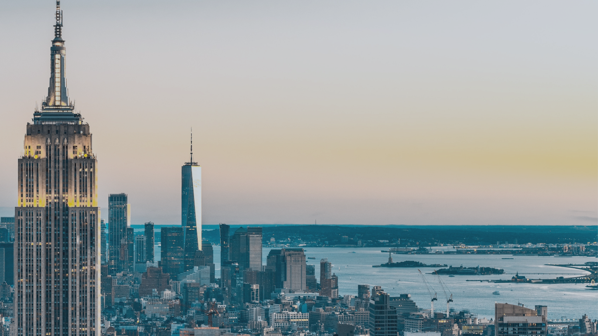New Yorks skyline.